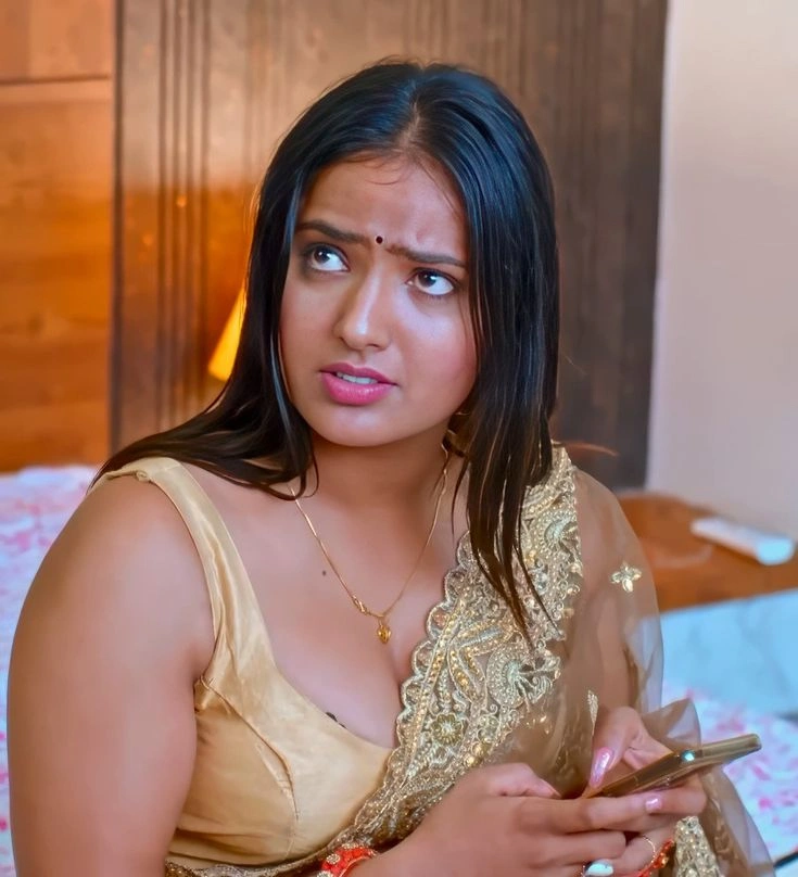 Shyna Khatri Age